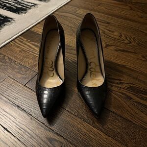 Sam Edelman Black Croc-Embossed Women's Pumps